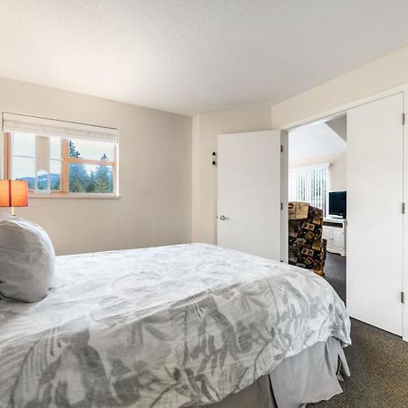 Tyndall Stone Lodge By Cozystay Signature Whistler Buitenkant foto
