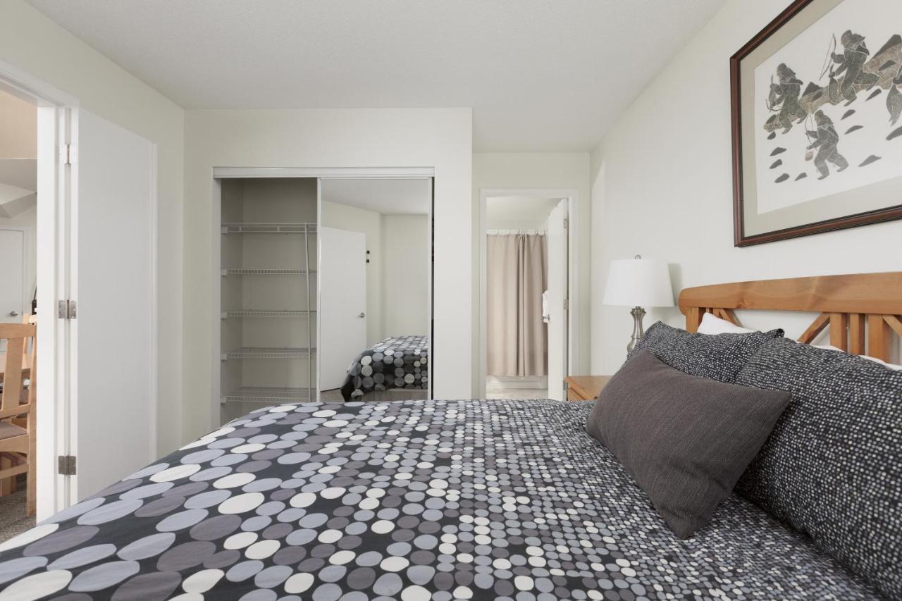 Tyndall Stone Lodge By Cozystay Signature Whistler Buitenkant foto