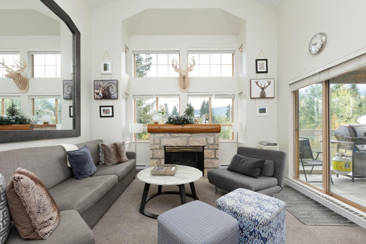 Tyndall Stone Lodge By Cozystay Signature Whistler Buitenkant foto